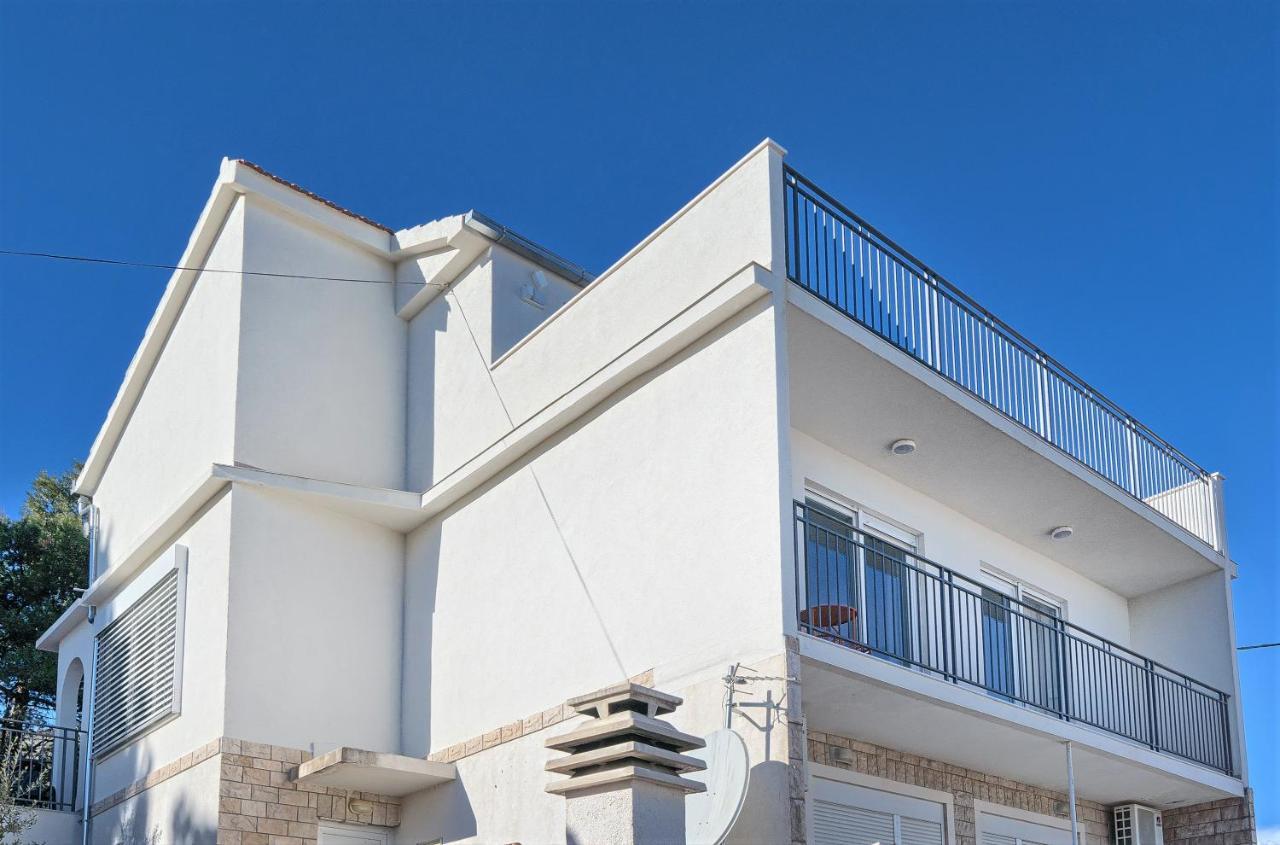 Domenico - 50 M From The Sea Apartment Seget Donji Exterior photo
